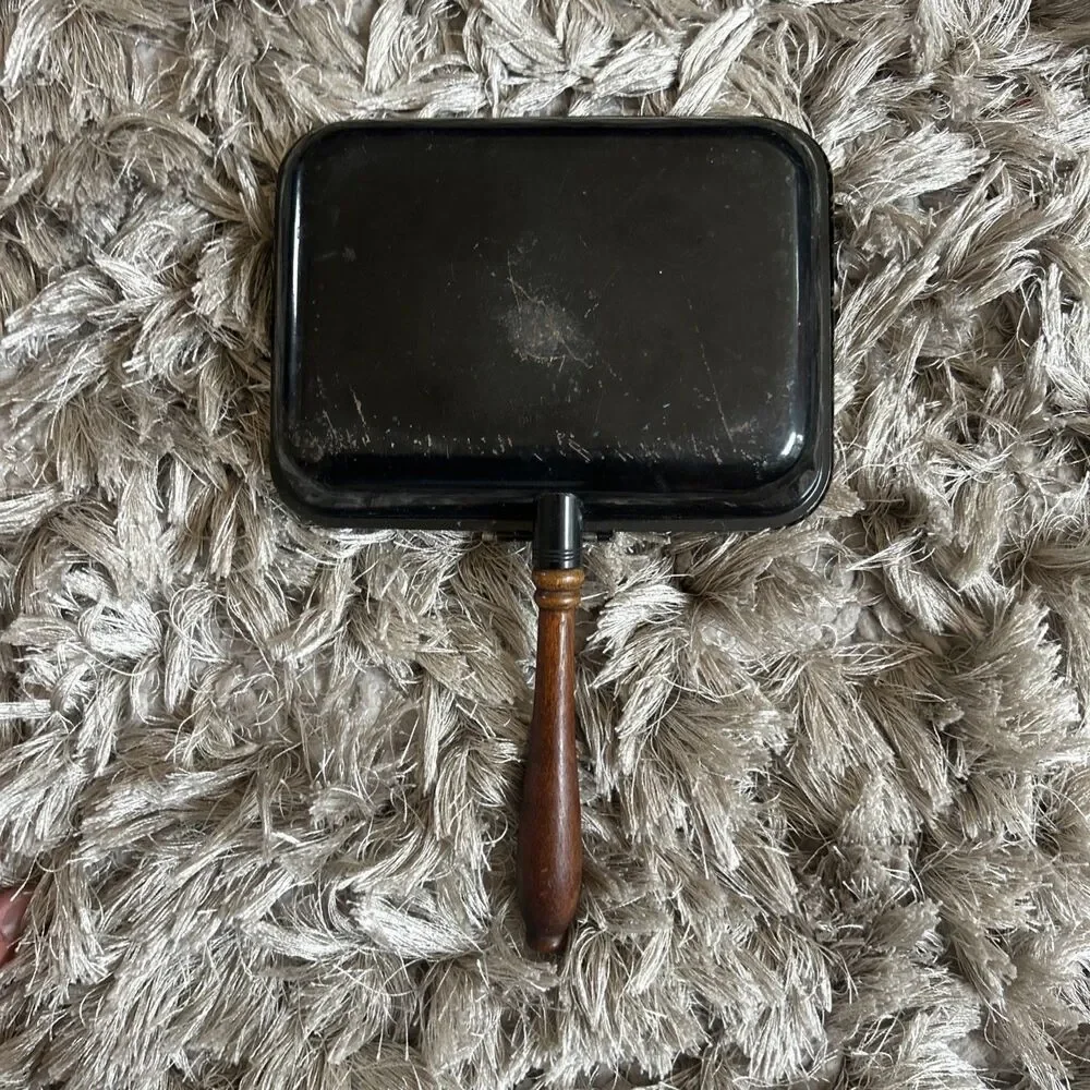 Vintage Crumb Catcher Silent Butler Dustpan w/ Wood Handle Early 1920’s RARE